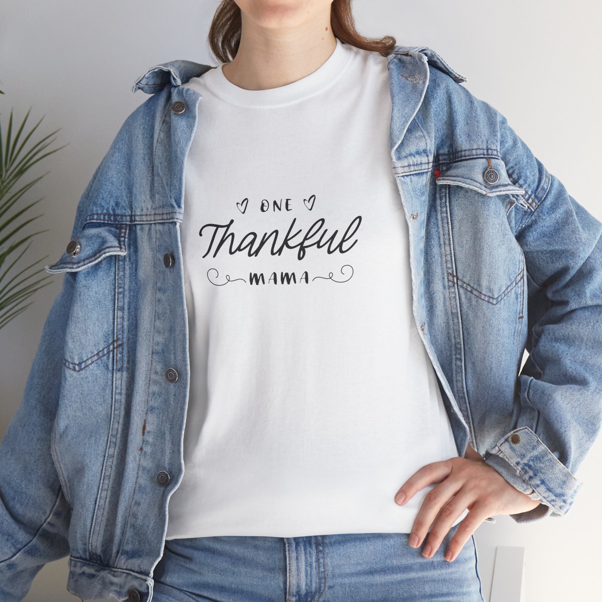 Thankful Mama T-Shirt — Cozy Mom Thanksgiving Tee